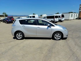 Toyota Corolla verso 2.0D4D, снимка 3