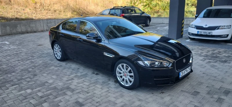 Jaguar XE 2.0 D, снимка 7 - Автомобили и джипове - 48133408