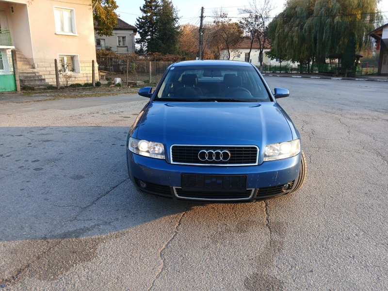 Audi A4 2.0i, снимка 2 - Автомобили и джипове - 47955523