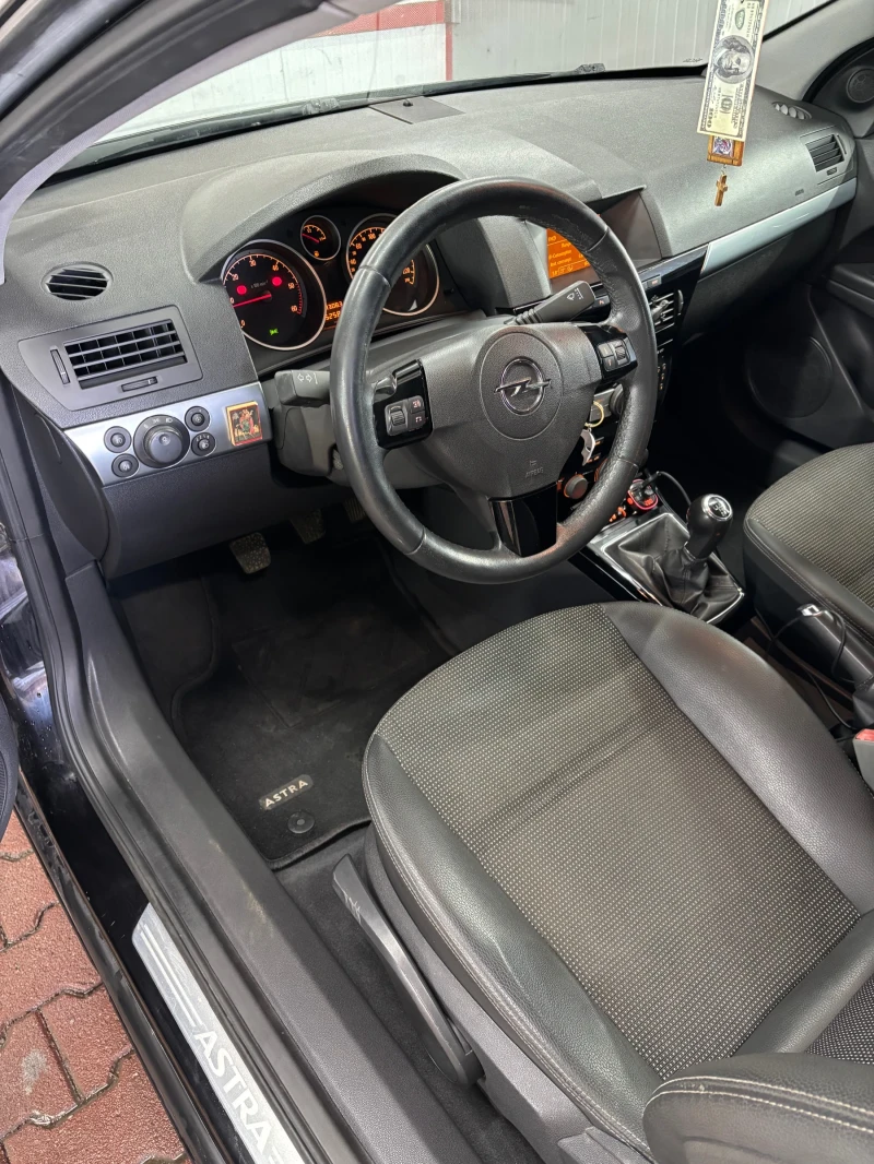 Opel Astra, снимка 11 - Автомобили и джипове - 48701000