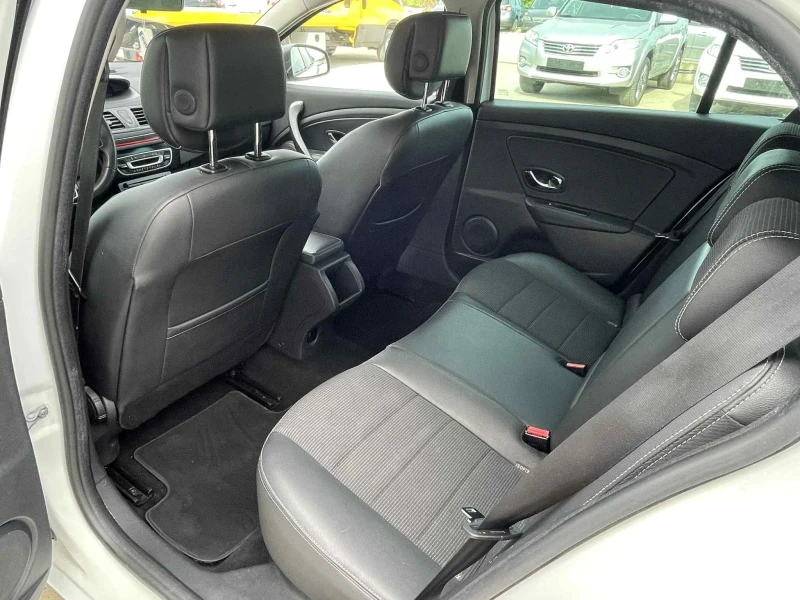 Renault Megane 1.5dci 110k.c* GTline* UNIKAT* , снимка 8 - Автомобили и джипове - 50569625