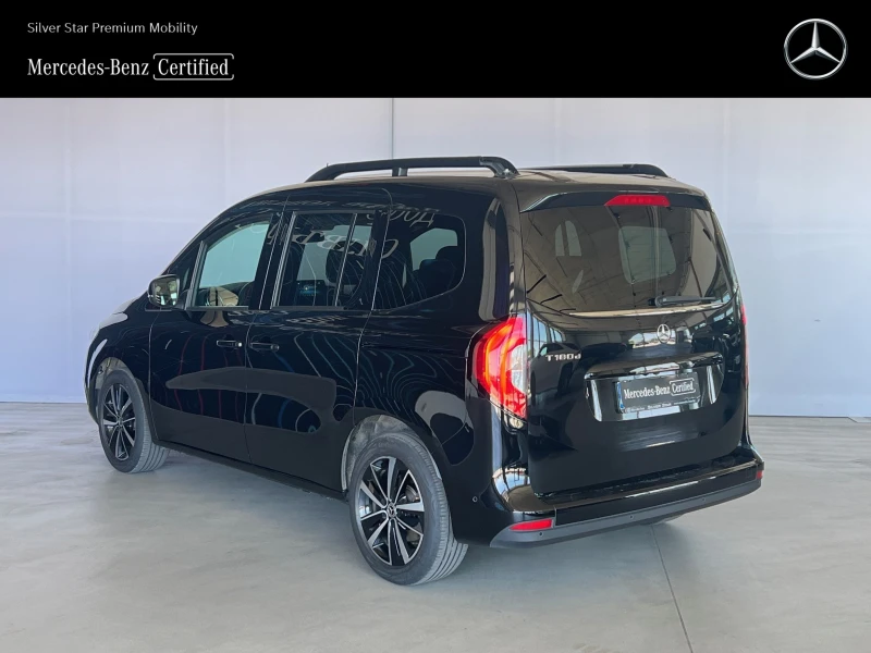 Mercedes-Benz T-класа 180d, снимка 2 - Автомобили и джипове - 50938710