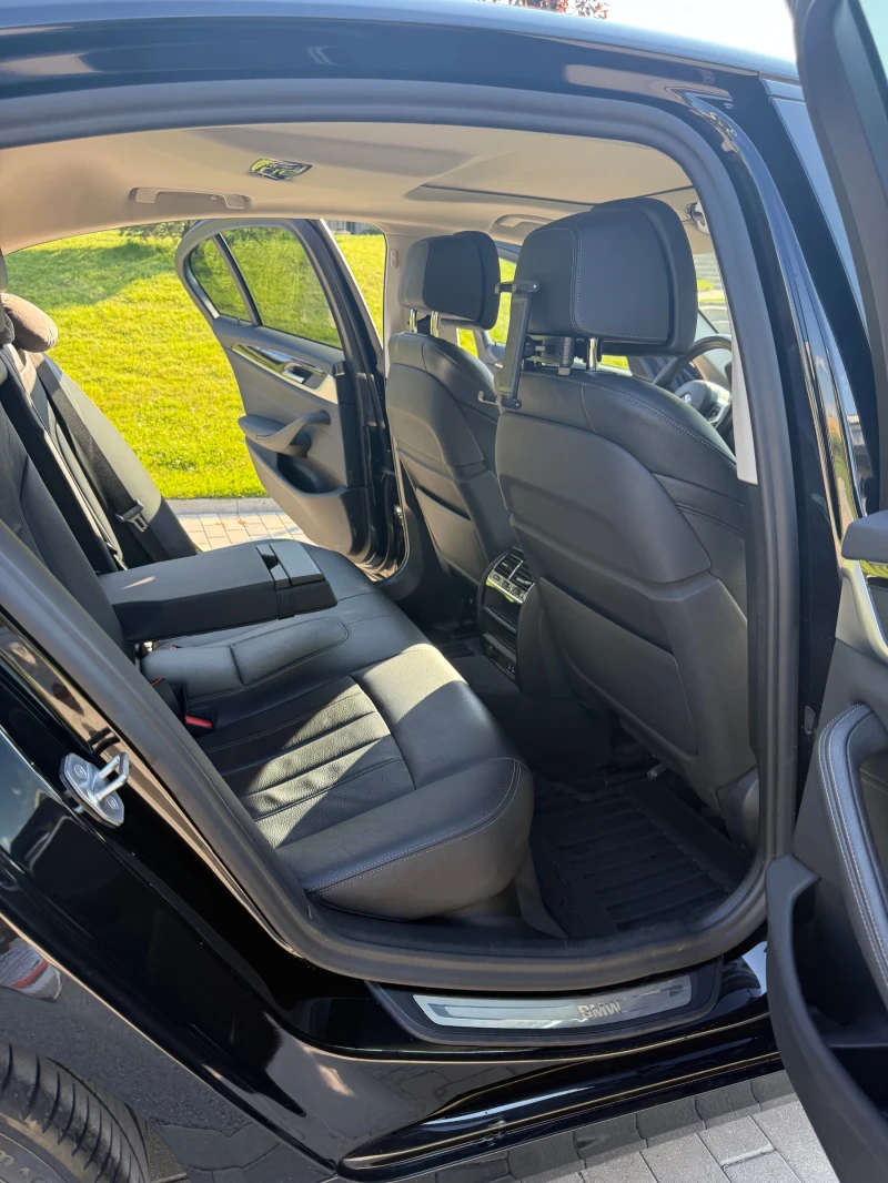 BMW 520 XDrive Sport Line , снимка 8 - Автомобили и джипове - 52349813