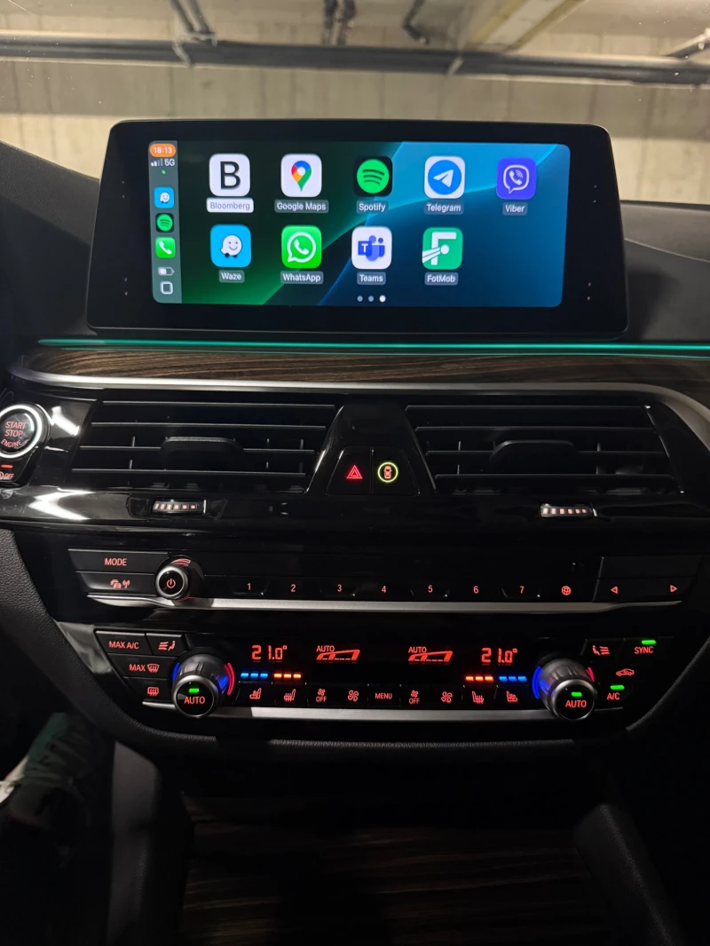 BMW 520 XDrive Sport Line , снимка 15 - Автомобили и джипове - 52349813