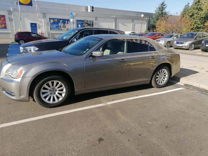 Chrysler 300c 3.6, снимка 4 - Автомобили и джипове - 52417137