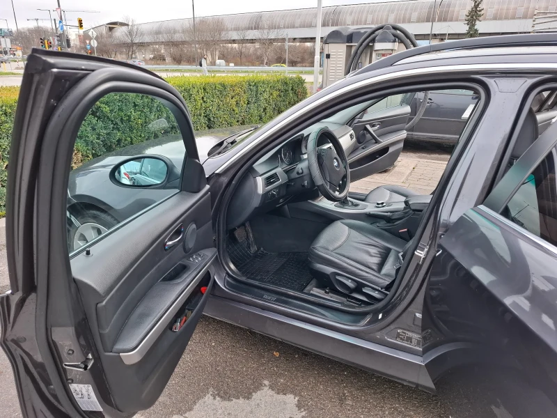 BMW 325 ix, снимка 8 - Автомобили и джипове - 52679320