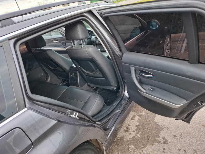 BMW 325 ix, снимка 10 - Автомобили и джипове - 52679320