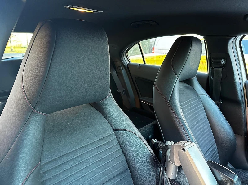 Mercedes-Benz A 180 AMG PACK - пилотна кола, снимка 15 - Автомобили и джипове - 53050987