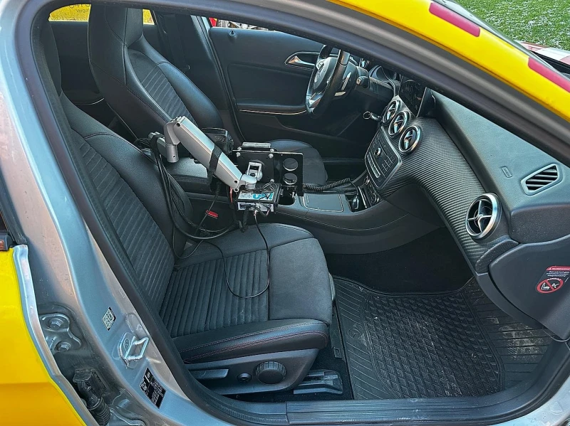 Mercedes-Benz A 180 AMG PACK - пилотна кола, снимка 9 - Автомобили и джипове - 53050987