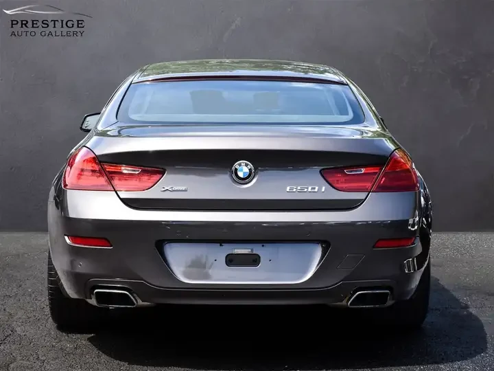 BMW 650 XDrive* ПОДГРЕВ* DISTRONIC* СЛЕДЕНЕ НА ЛЕНТИ, снимка 5 - Автомобили и джипове - 55056697