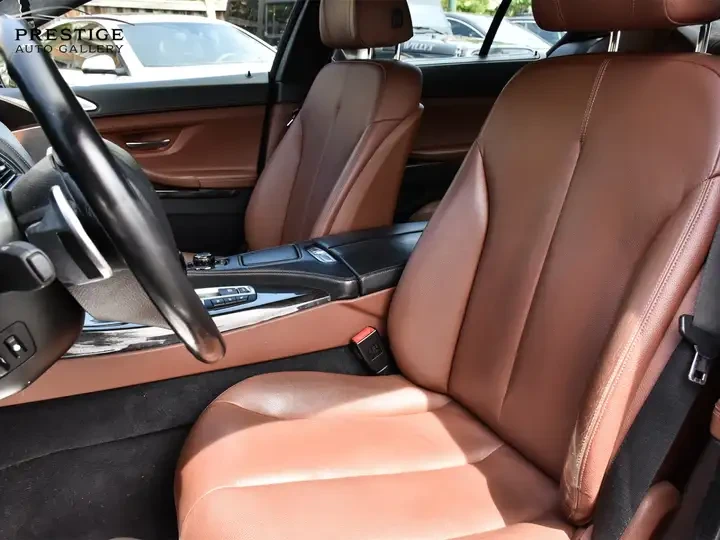 BMW 650 XDrive* ПОДГРЕВ* DISTRONIC* СЛЕДЕНЕ НА ЛЕНТИ, снимка 7 - Автомобили и джипове - 55056697