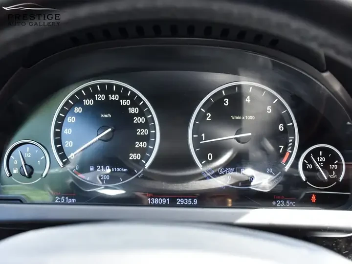 BMW 650 XDrive* ПОДГРЕВ* DISTRONIC* СЛЕДЕНЕ НА ЛЕНТИ, снимка 14 - Автомобили и джипове - 55056697