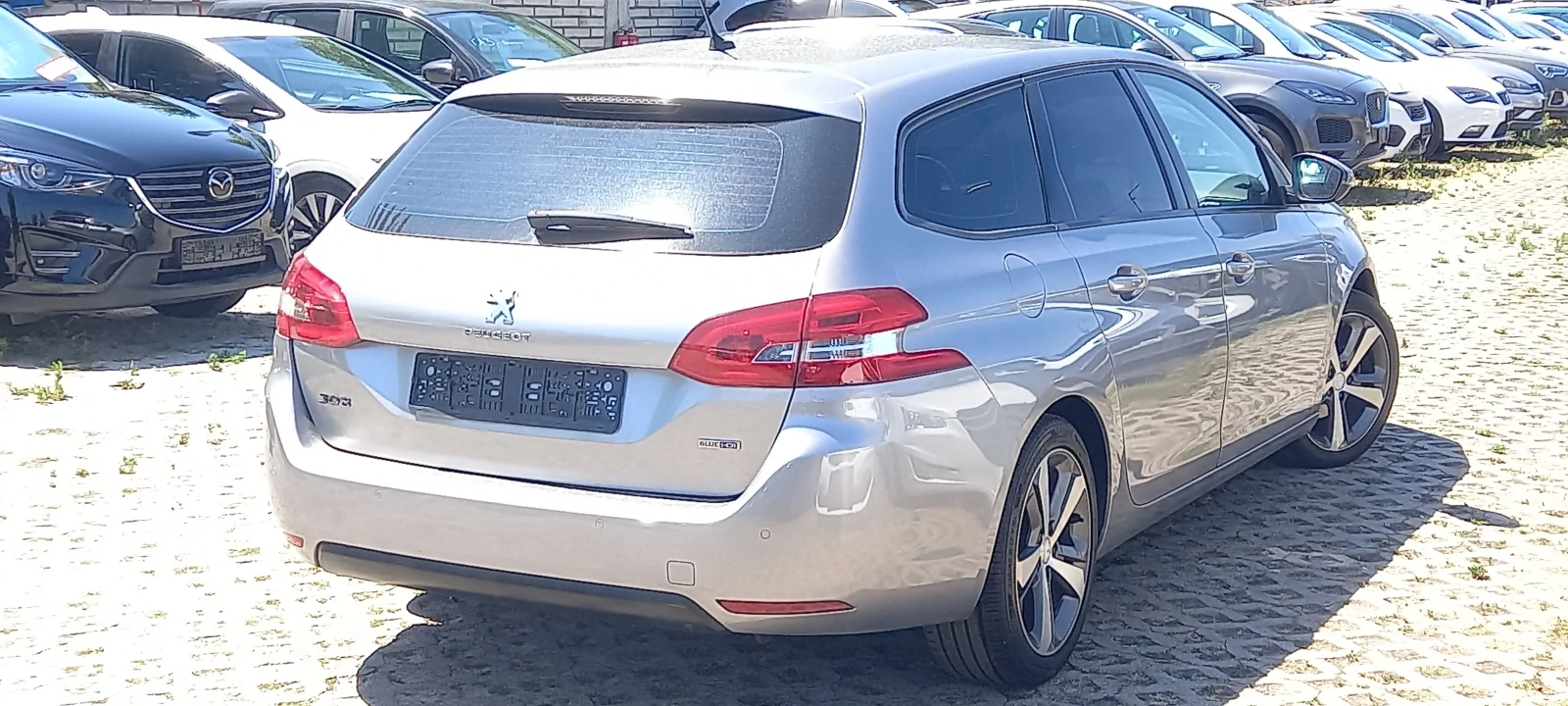 Peugeot 308 ИЗКЛЮЧИТЕЛНО СЕРВИ КНИЖК ОБСЛУЖEН УНИКТ НАВИ EURO6 - изображение 5