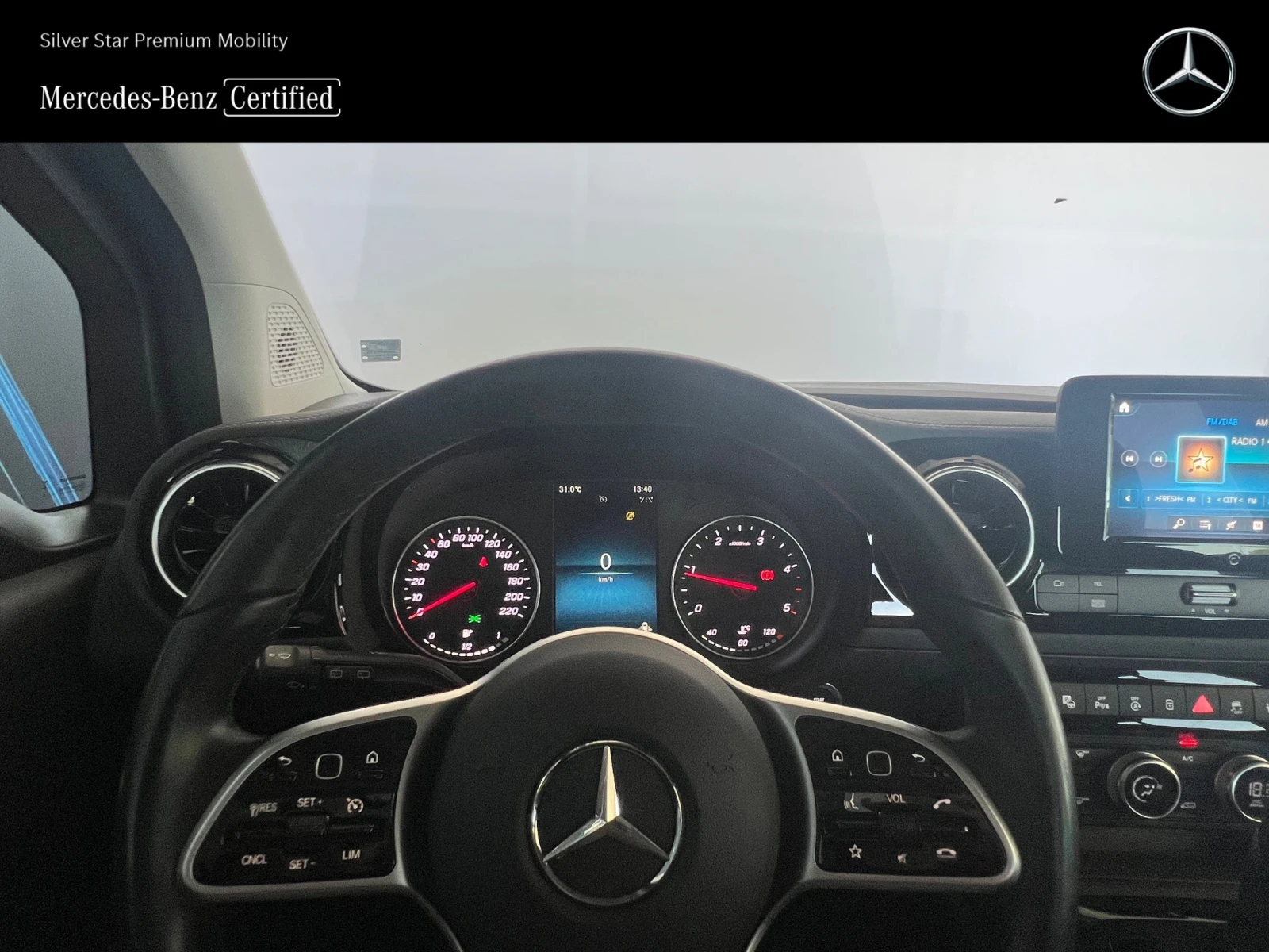 Mercedes-Benz T-класа 180d - изображение 10