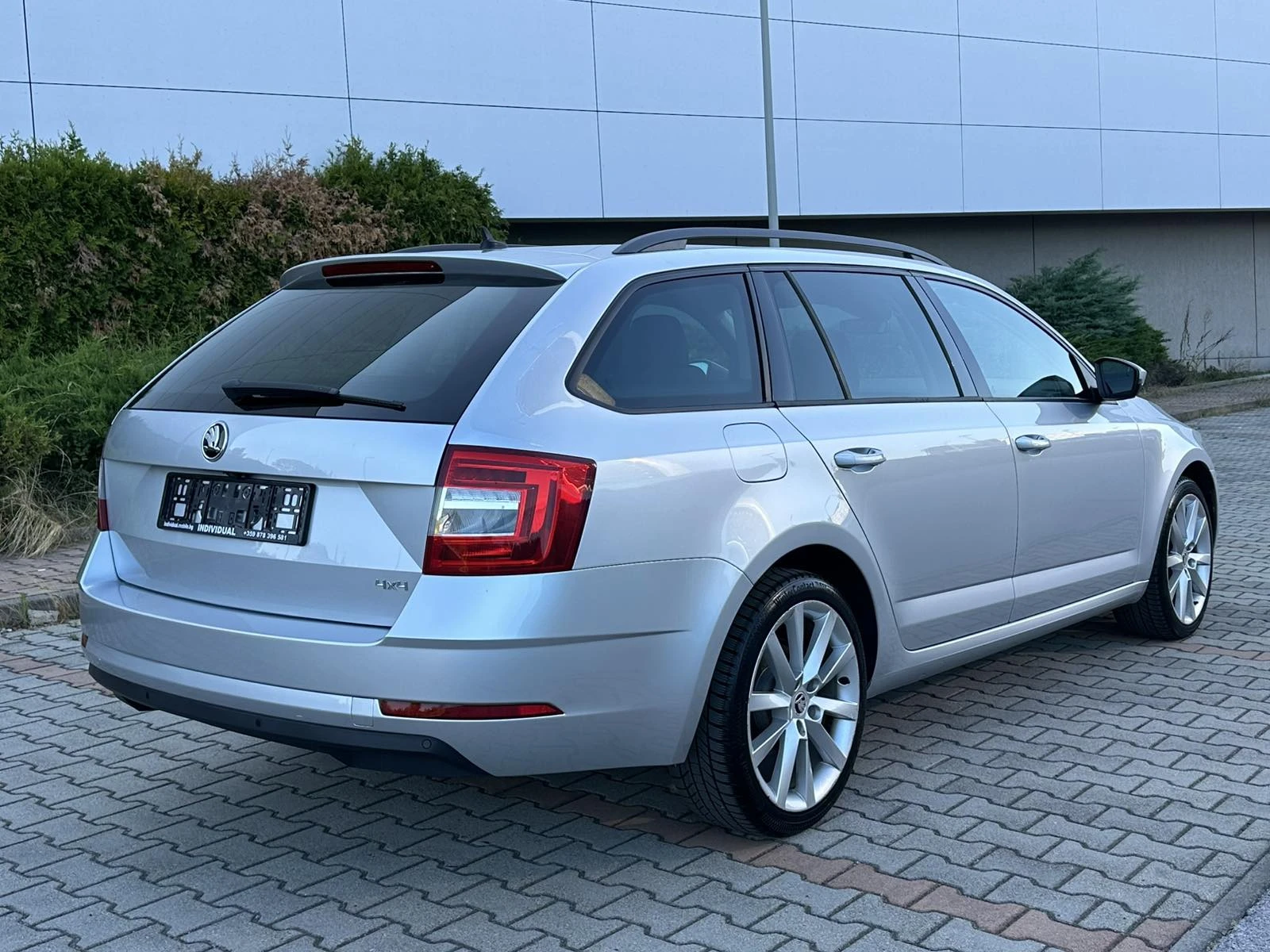 Skoda Octavia TDI/4x4/ DSG/TOP FULL FULL Швейцария - изображение 5