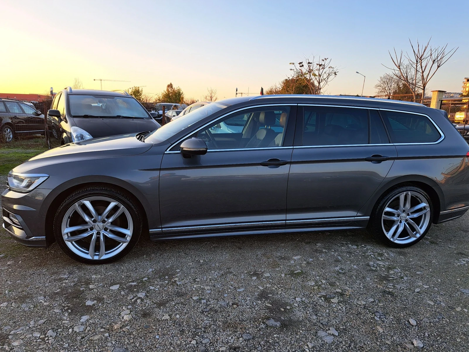 VW Passat 2.0 TDi Rline | Mobile.bg   9