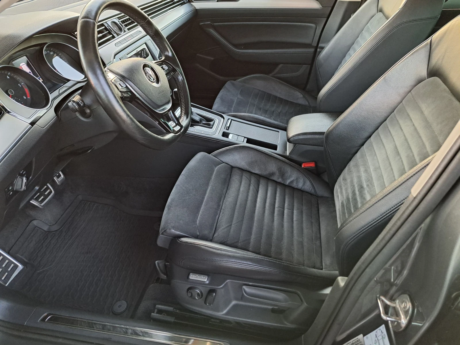 VW Passat 2.0 TDi Rline | Mobile.bg   14