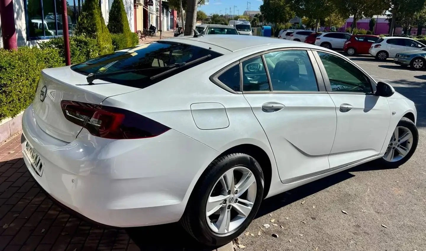 Opel Insignia Grand Sport 1.6 CDTI DPF Selective | Mobile.bg   3