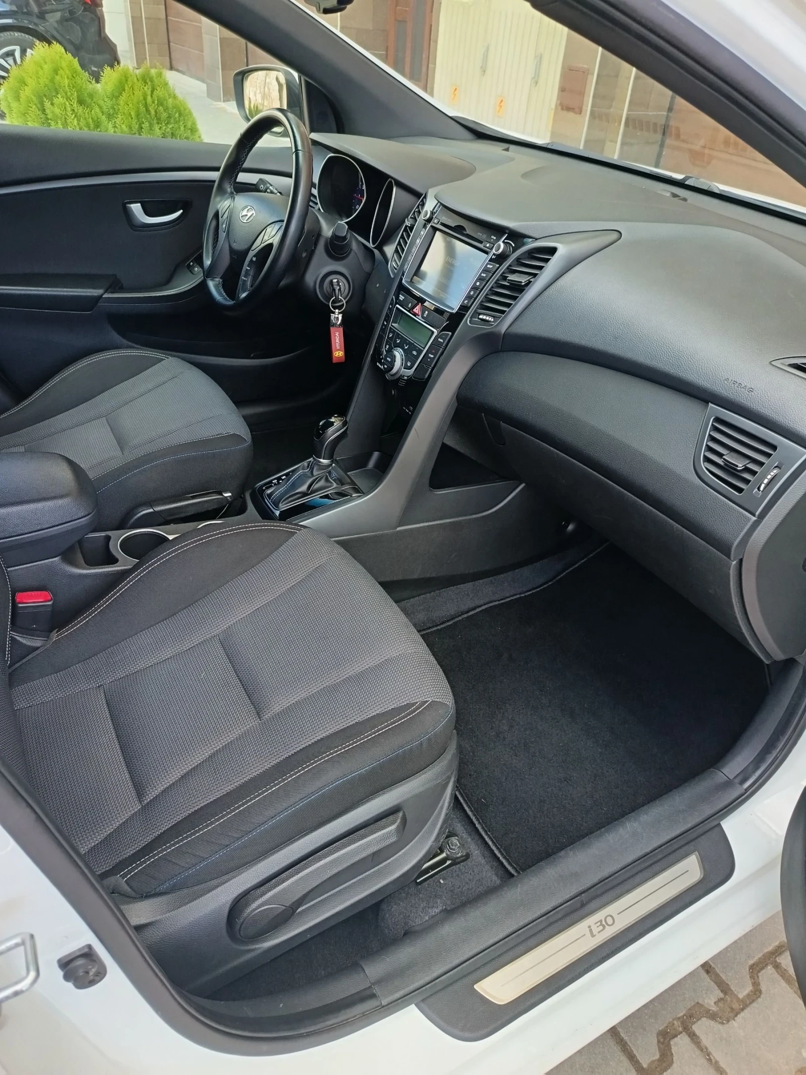 Hyundai I30 1, 6/135к.с., снимка 12 - Автомобили и джипове - 53636583