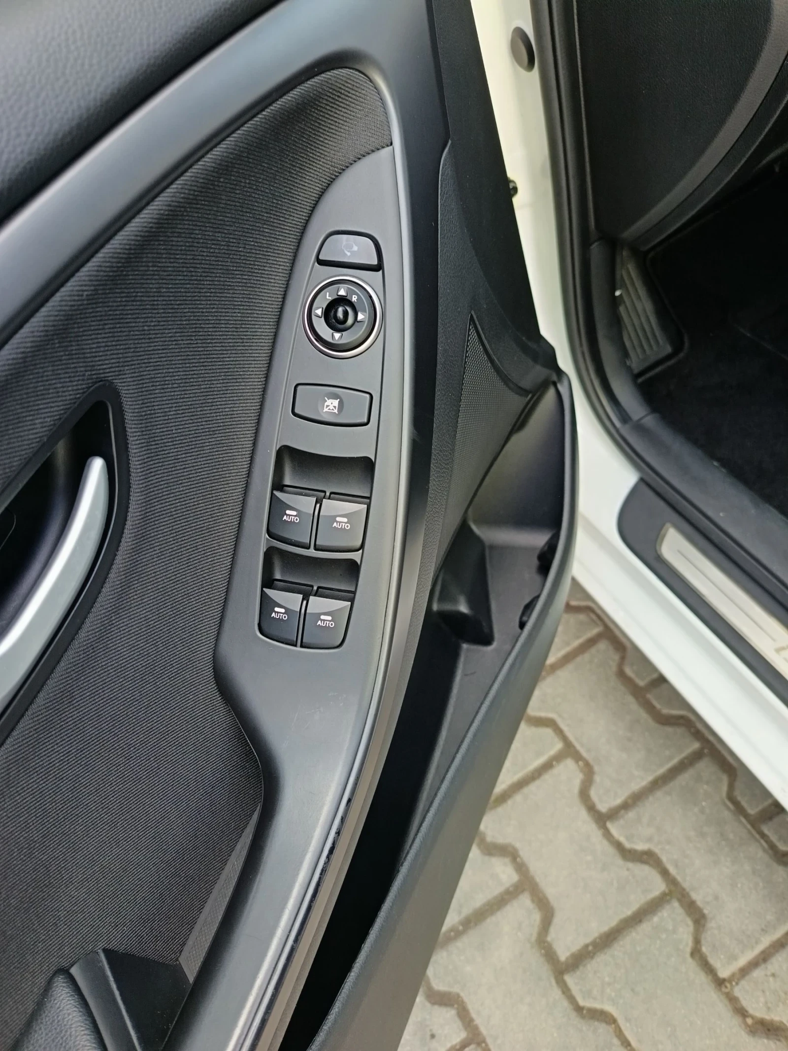 Hyundai I30 1, 6/135к.с., снимка 16 - Автомобили и джипове - 53636583