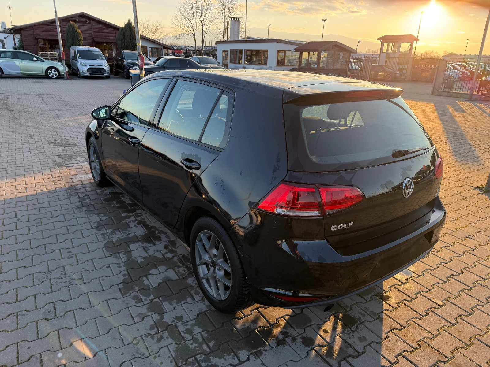 VW Golf 1.6TDI NAVI EURO 5 - изображение 8