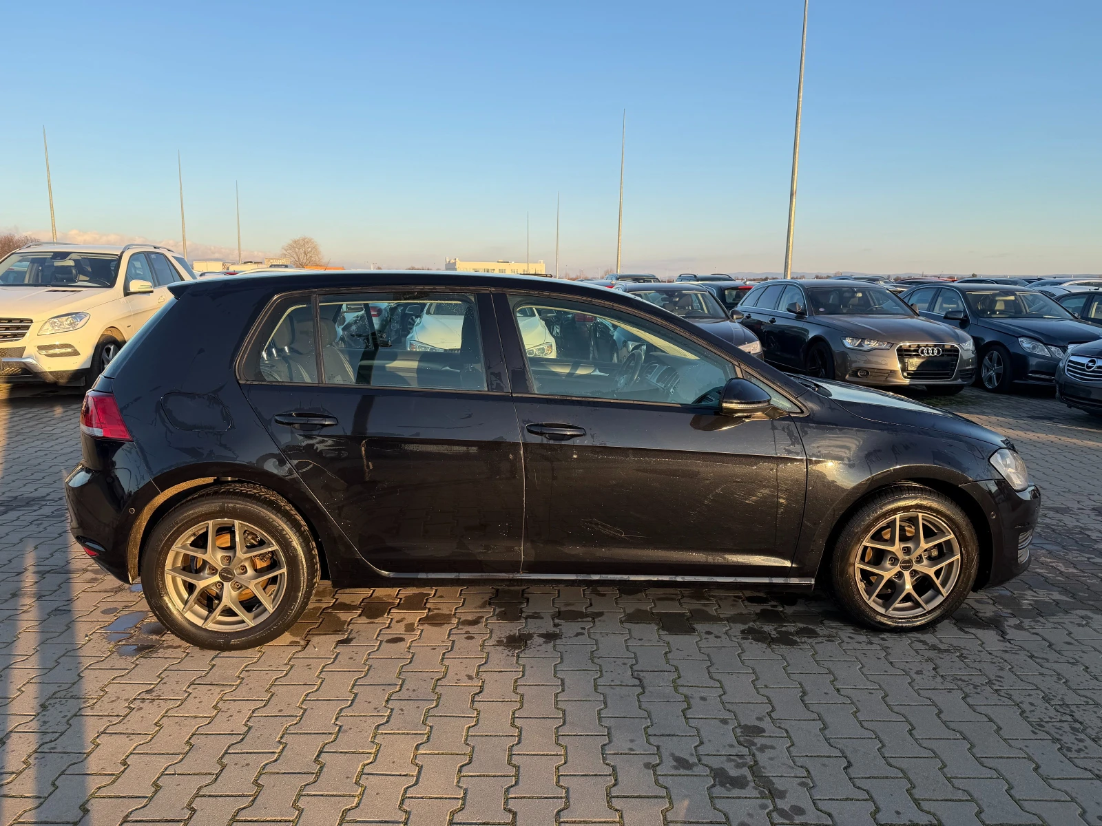 VW Golf 1.6TDI NAVI EURO 5 - изображение 5