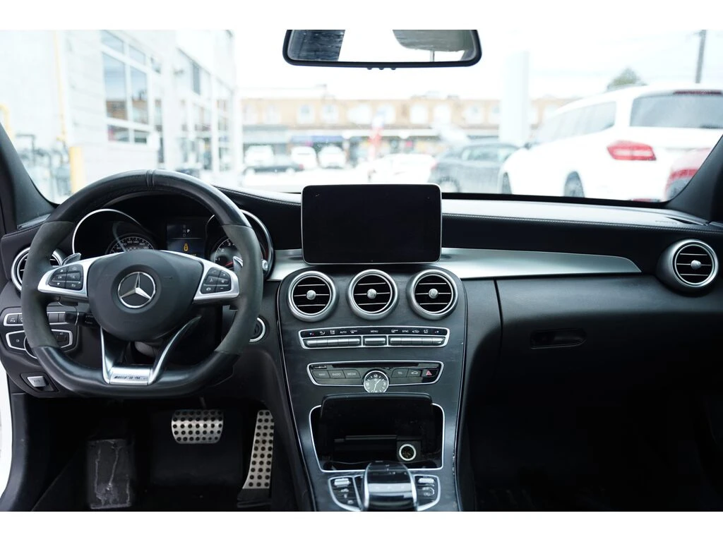 Mercedes-Benz C 43 AMG * * CARFAX * * АВТО КРЕДИТ * * , снимка 6 - Автомобили и джипове - 53829358