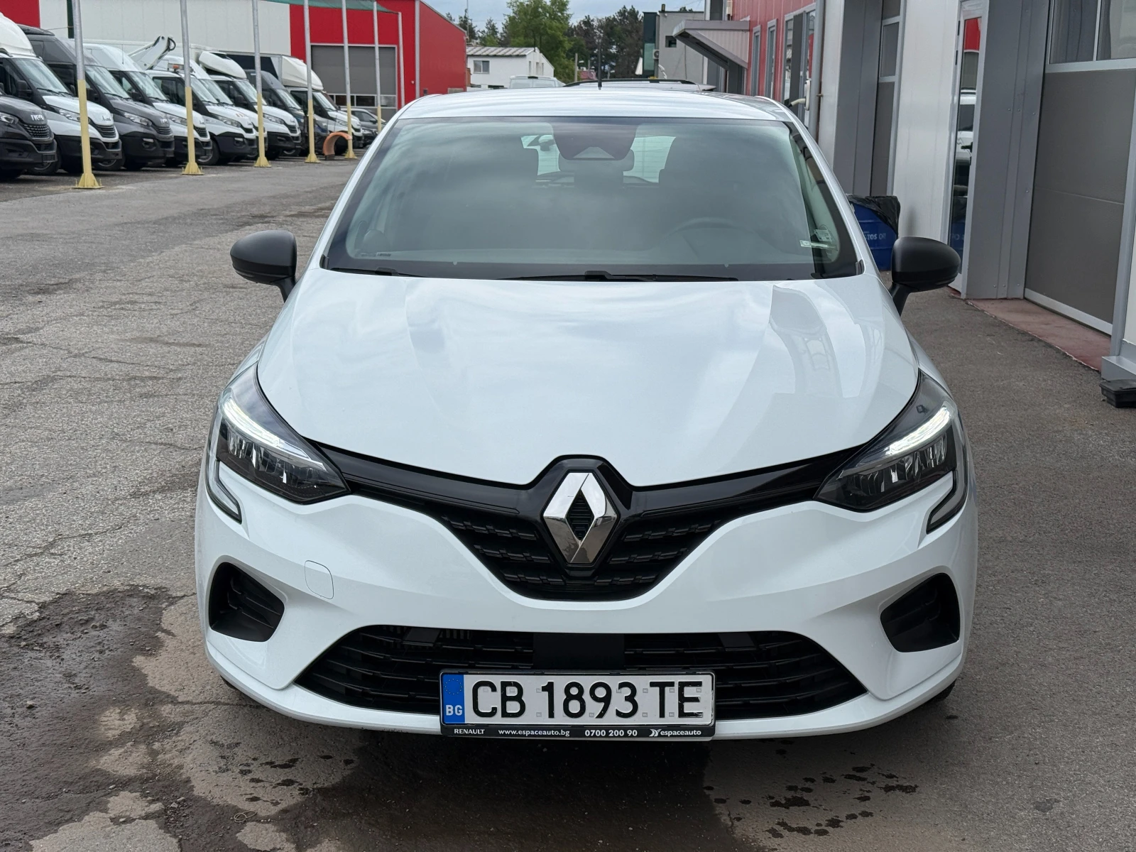 Renault Clio Фабрична Гаранция Върнат от лизинг. Фабрична газ, снимка 8 - Автомобили и джипове - 53964271