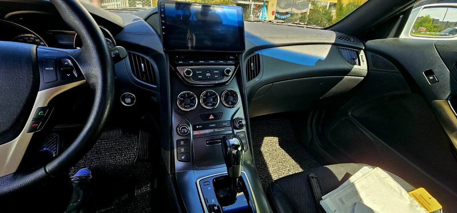 Hyundai Genesis, снимка 10 - Автомобили и джипове - 54342940