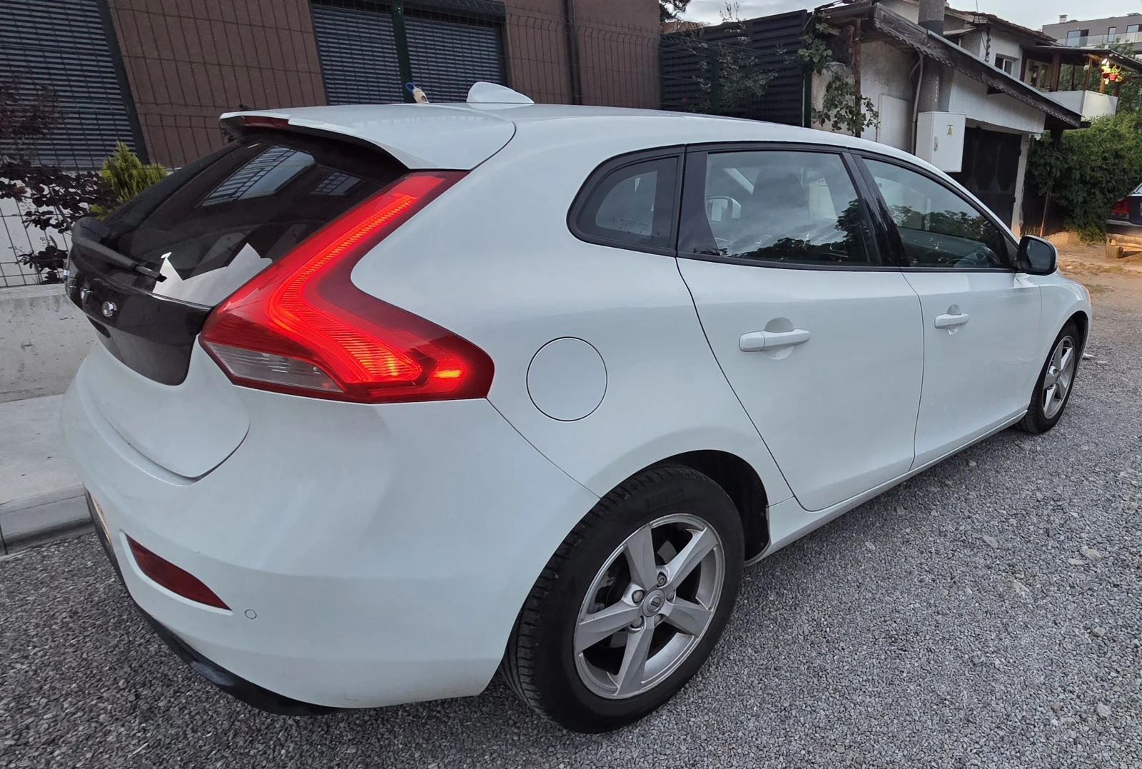 Volvo V40 | Mobile.bg � ����������� 2