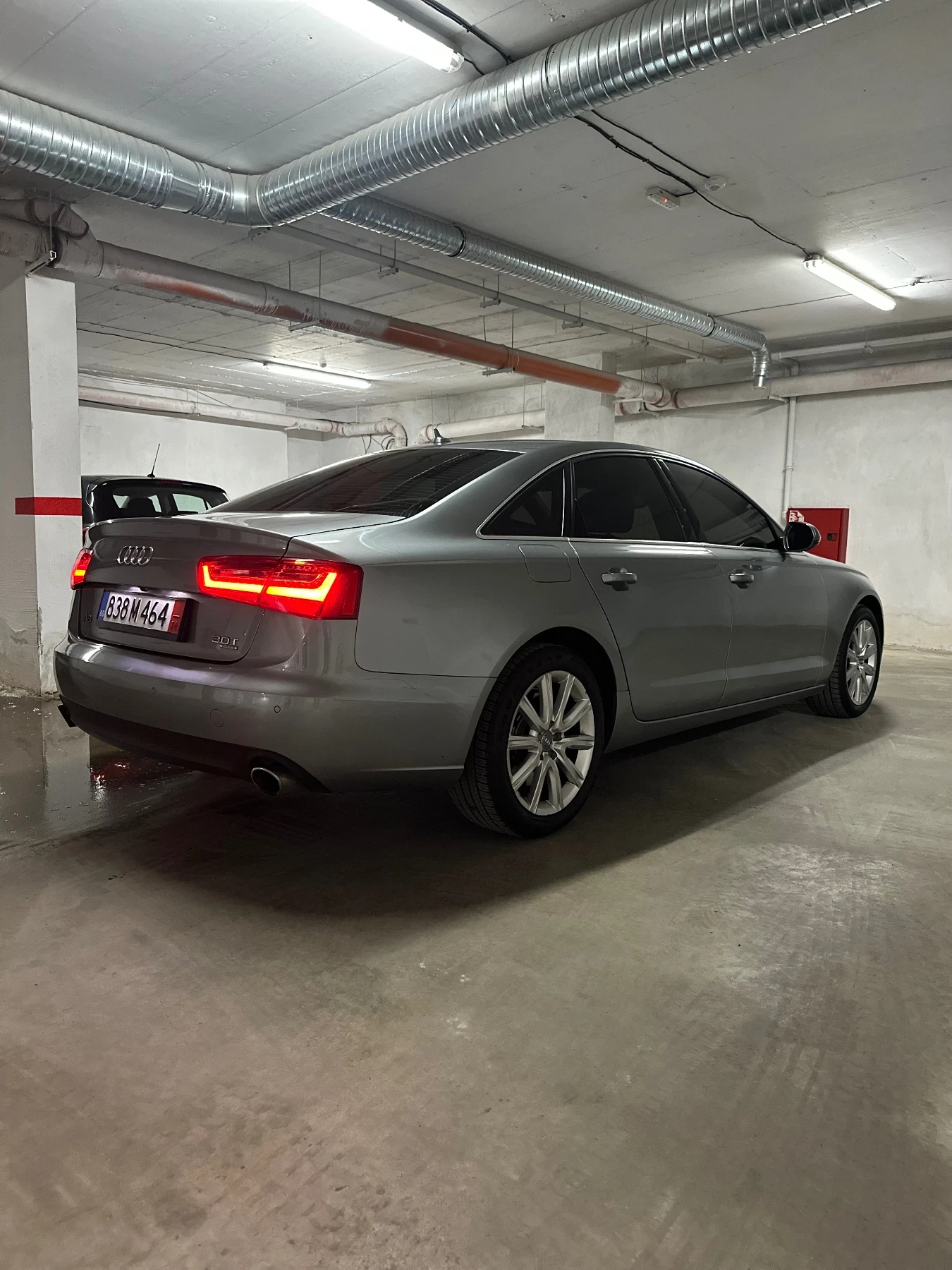 Audi A6 3.0TFSI/190ХИЛ.КМ/БЕЗ ЗАБЕЛЕЖКА, снимка 5 - Автомобили и джипове - 54716546