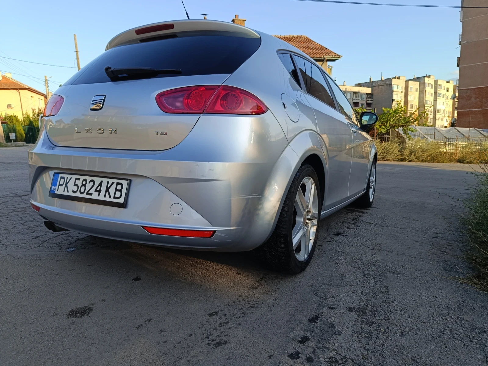 Seat Leon, снимка 3 - Автомобили и джипове - 55391230