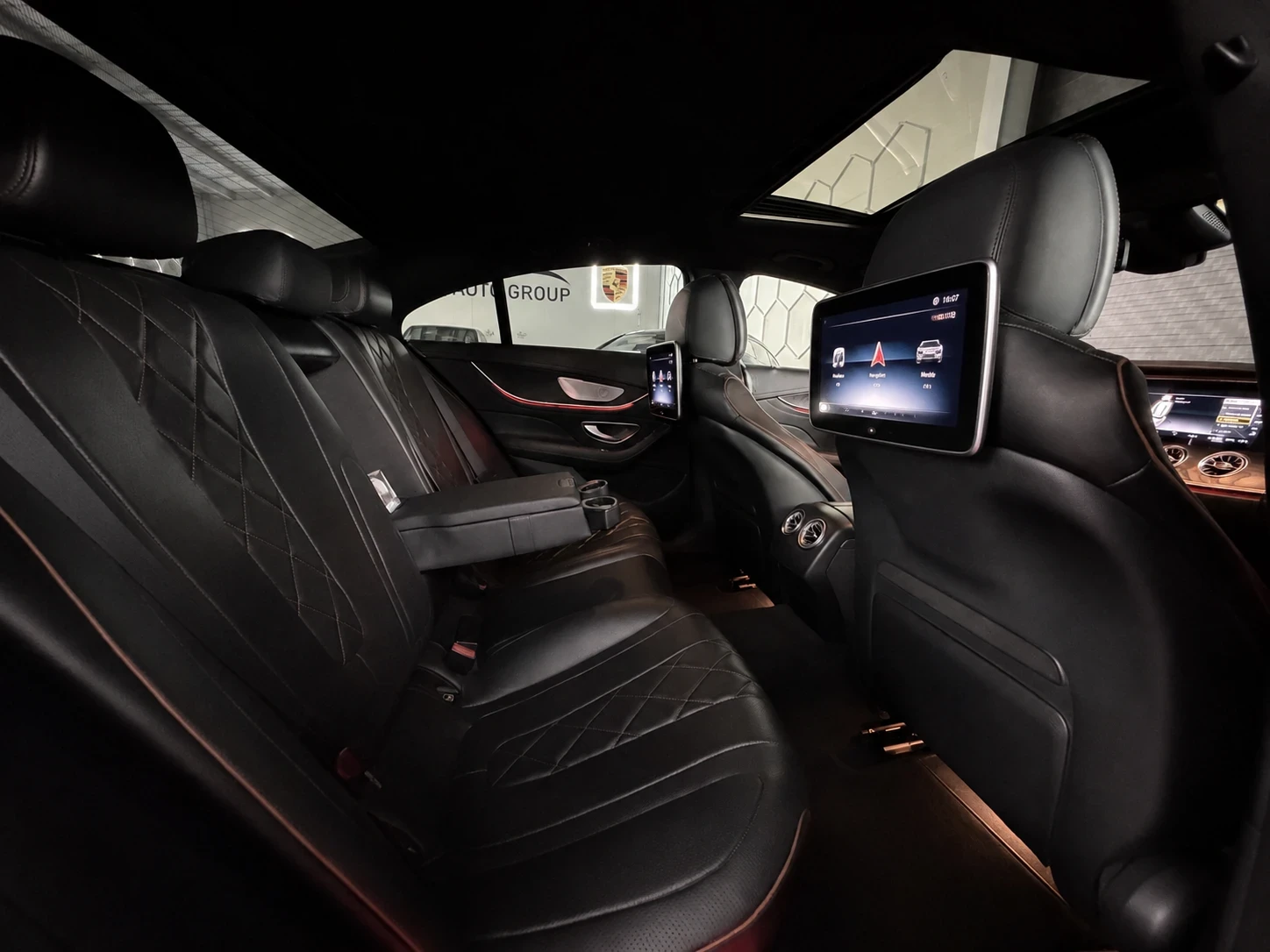 Mercedes-Benz CLS 400 Mercedes CLS400d 4MATIC AMG Line   Designo   360  , снимка 12 - Автомобили и джипове - 55531850