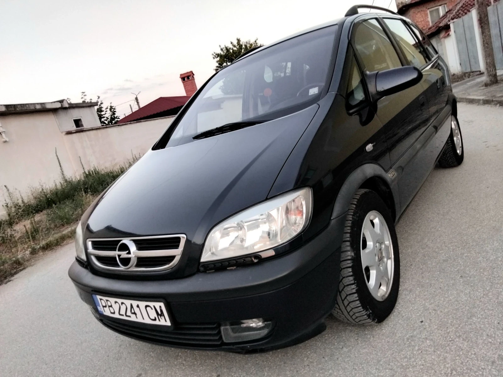 Opel Zafira 2.2.150к+ КЛИМА ГАЗ. 2003г , снимка 5 - Автомобили и джипове - 55646669