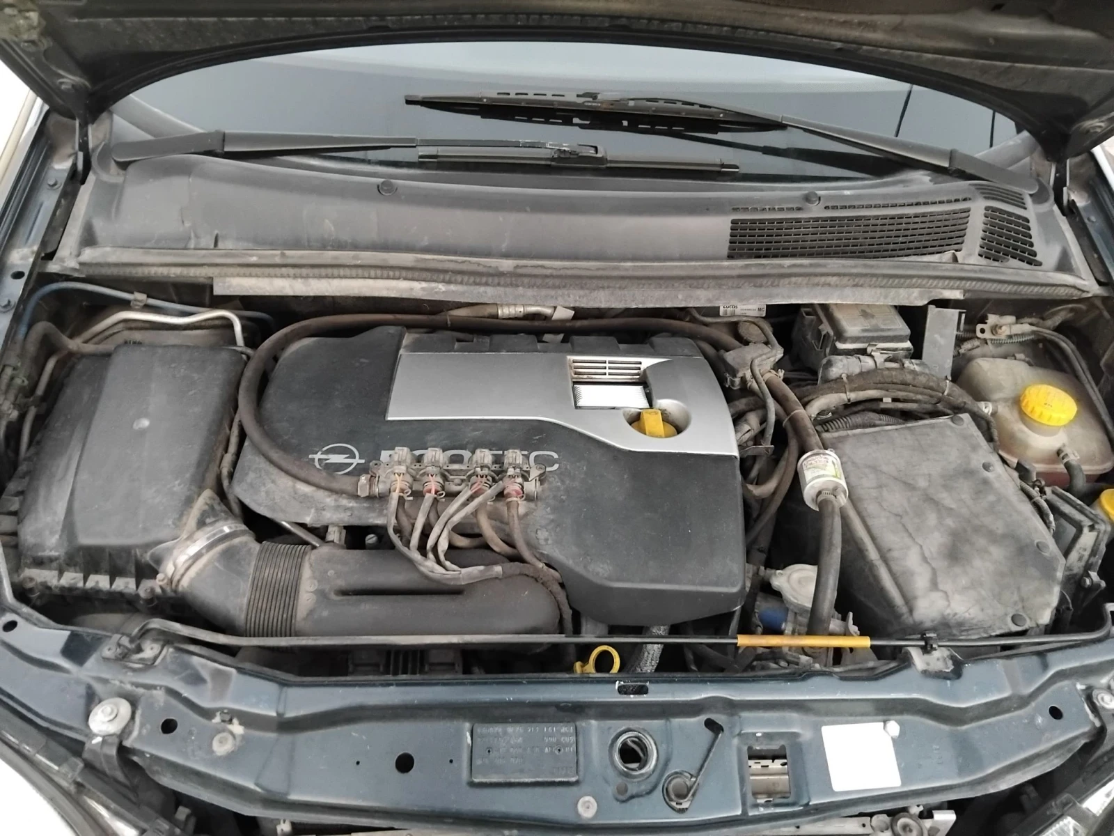 Opel Zafira 2.2.150к+ КЛИМА ГАЗ. 2003г , снимка 17 - Автомобили и джипове - 55646669