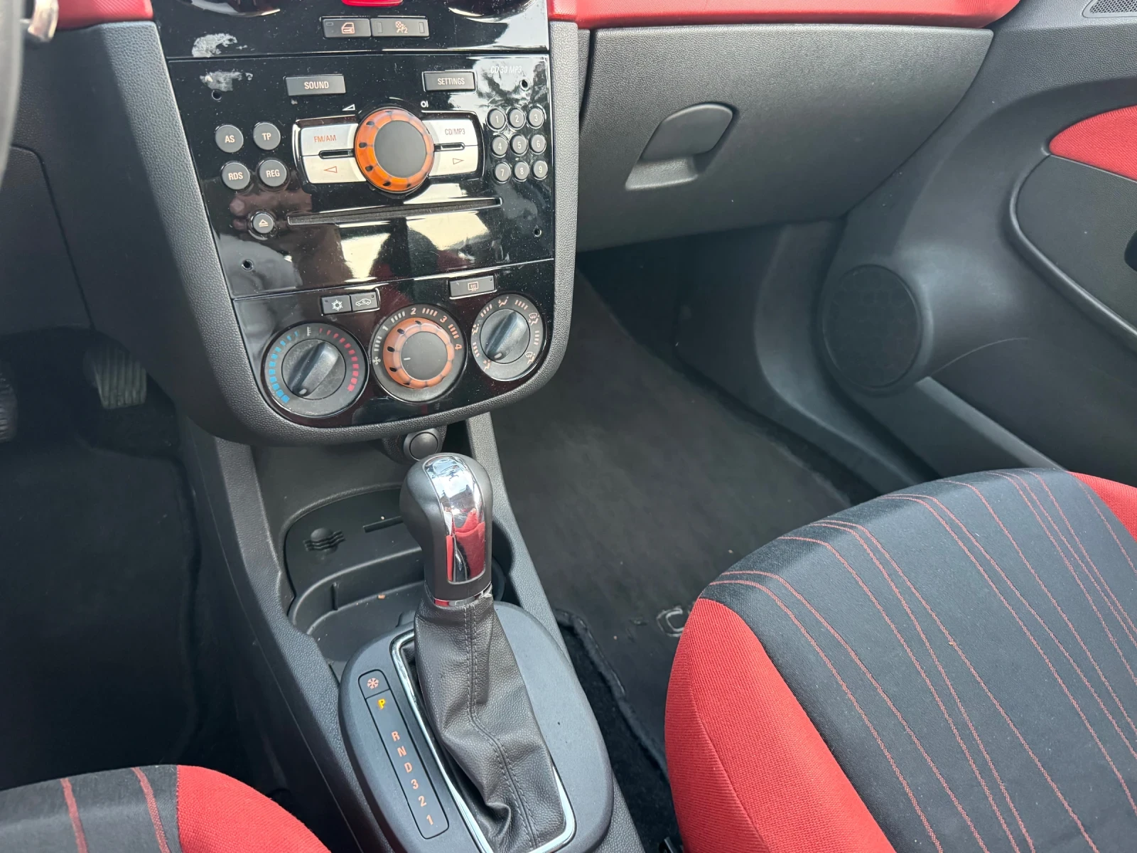 Opel Corsa, снимка 7 - Автомобили и джипове - 55772808