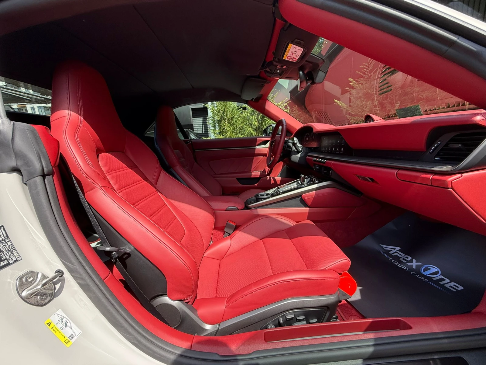 Porsche 991 TURBO S/992.2/CERAMIC/AERO PACK/CARBON/BURM/LIFT, снимка 12 - Автомобили и джипове - 55938510