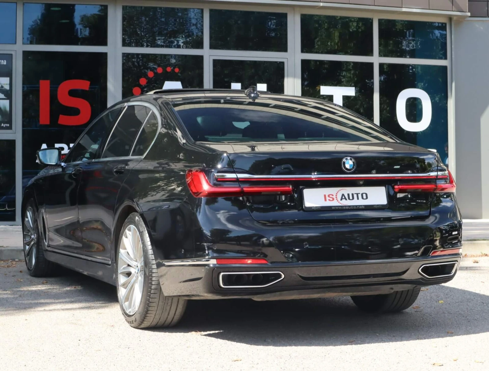 BMW 750 xDrive/Harman Kardon/Подгрев/Камера 360/HuD/Blind , снимка 4 - Автомобили и джипове - 56219463