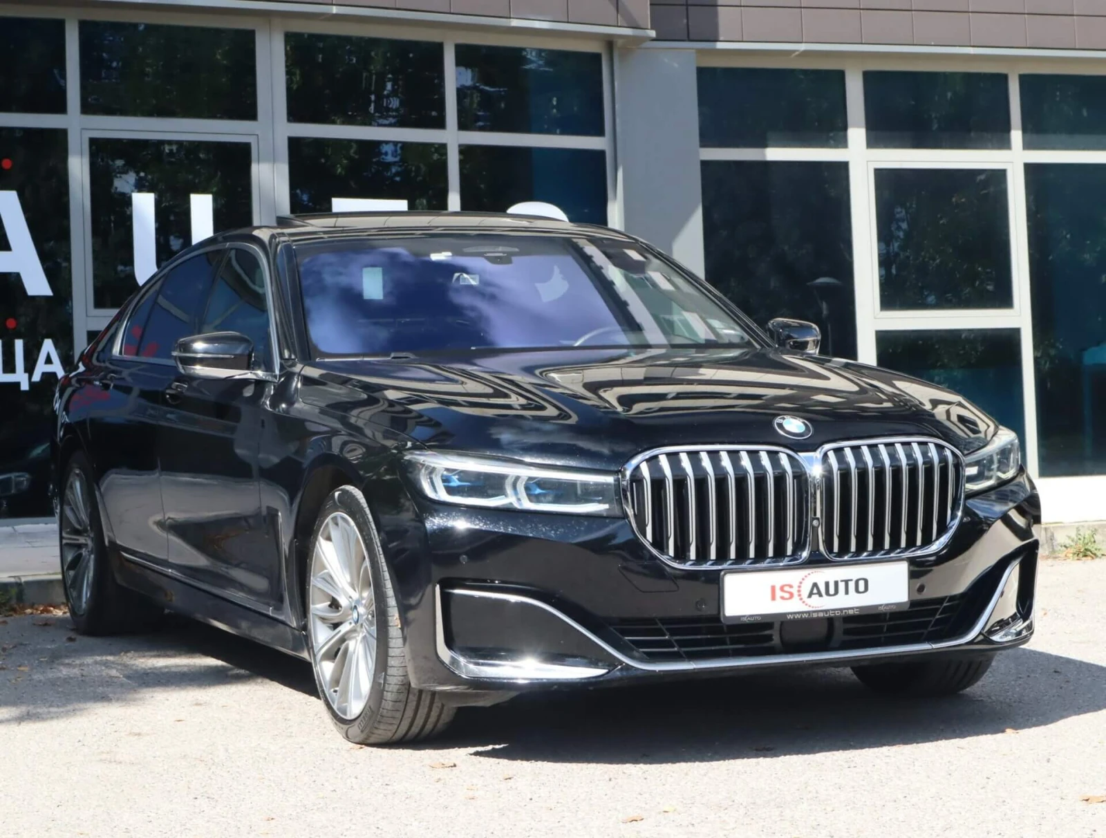 BMW 750 xDrive/Harman Kardon/Подгрев/Камера 360/HuD/Blind , снимка 3 - Автомобили и джипове - 56219463