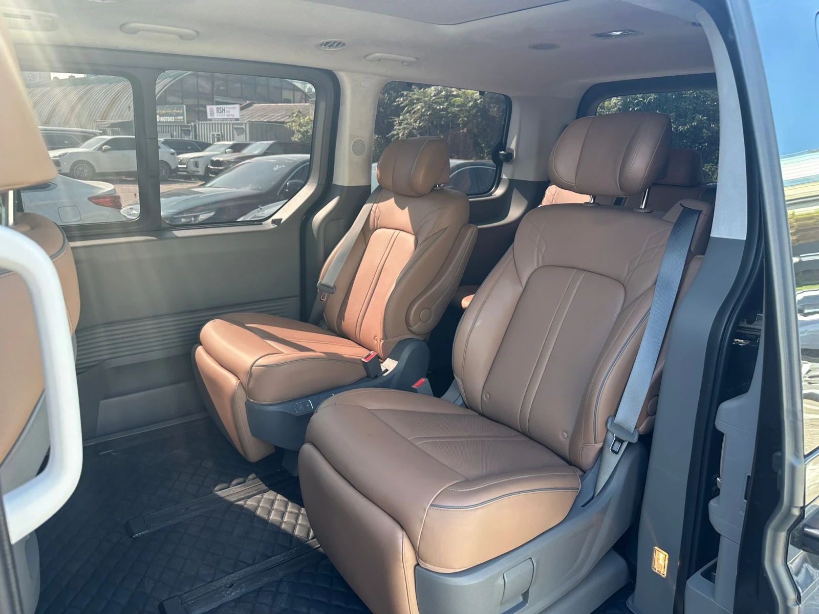 Hyundai Staria 3.5 LPI | Mobile.bg � ����������� 8