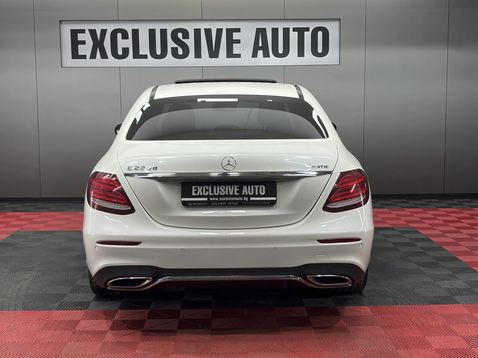Mercedes-Benz E 220 d 4MATIC AMG Line, снимка 8 - Автомобили и джипове - 56644122