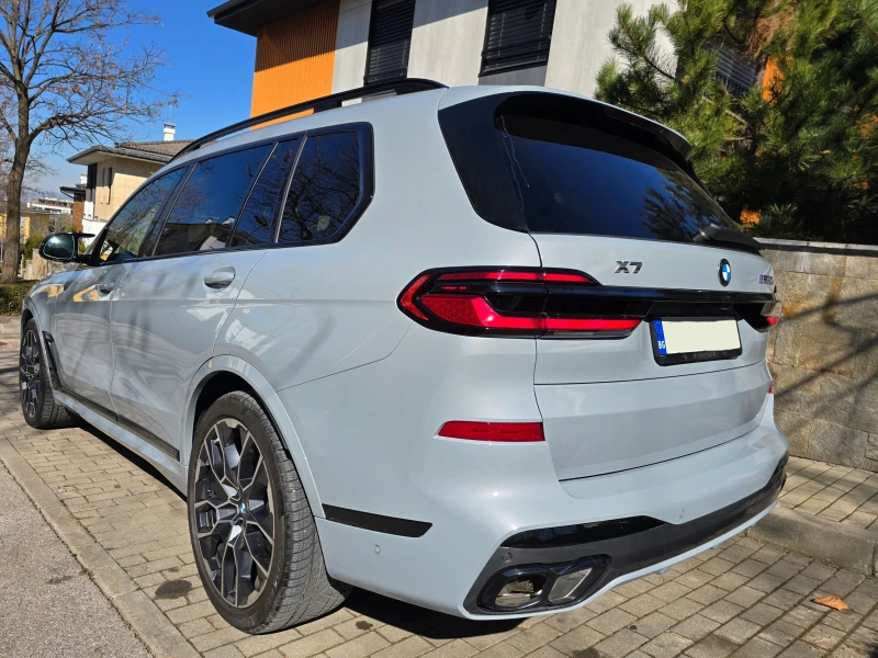 BMW X7 M60i, снимка 5 - Автомобили и джипове - 49456125