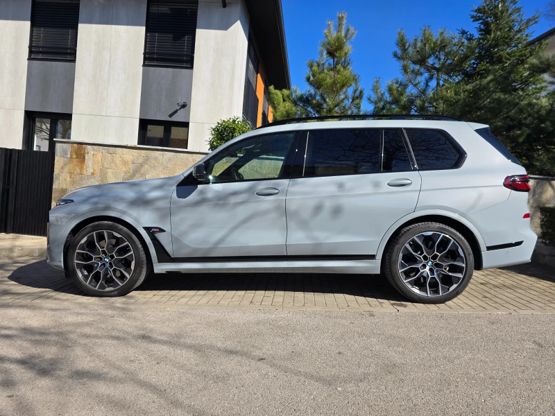 BMW X7 M60i, снимка 6 - Автомобили и джипове - 49456125