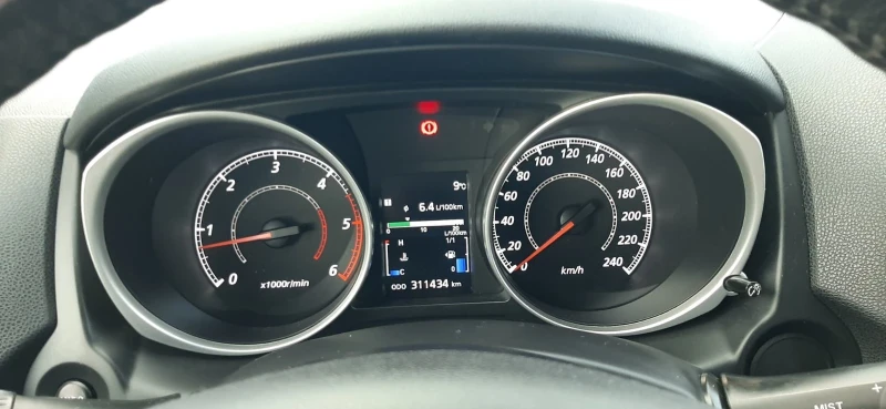 Mitsubishi ASX 1.8 Diesel, снимка 6 - Автомобили и джипове - 53200003