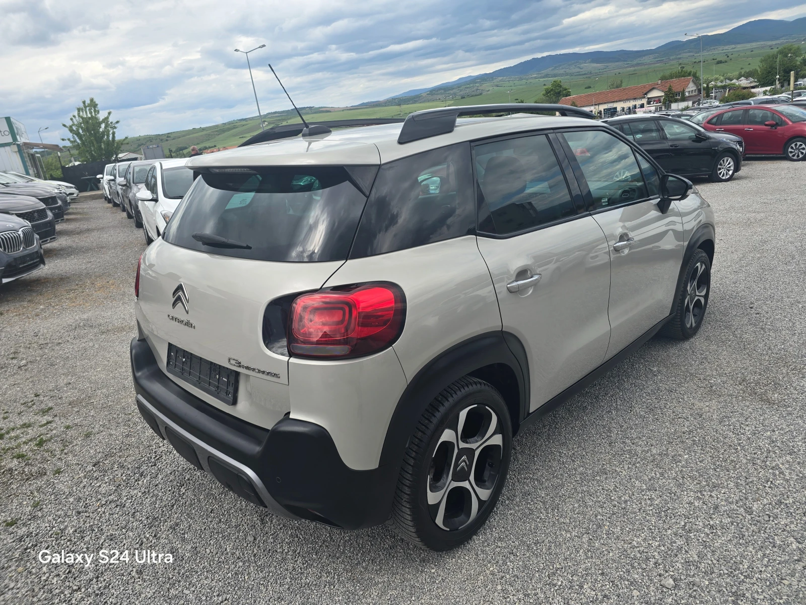 Citroen C3 Aircross 1.2i-110k.c-NAVI-FACE-ITALIA - изображение 5