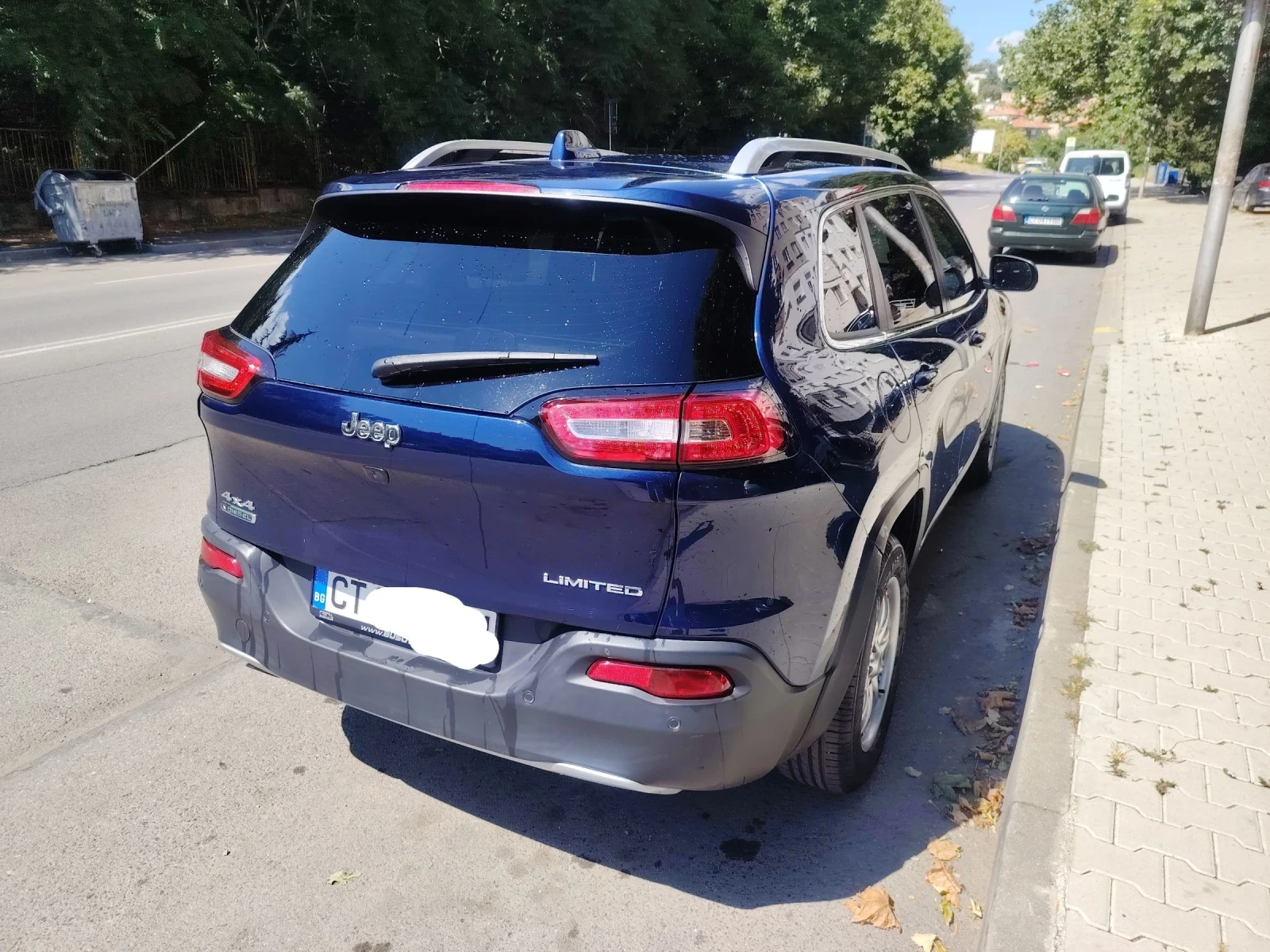 Jeep Cherokee LIMITED 4X4 - изображение 6