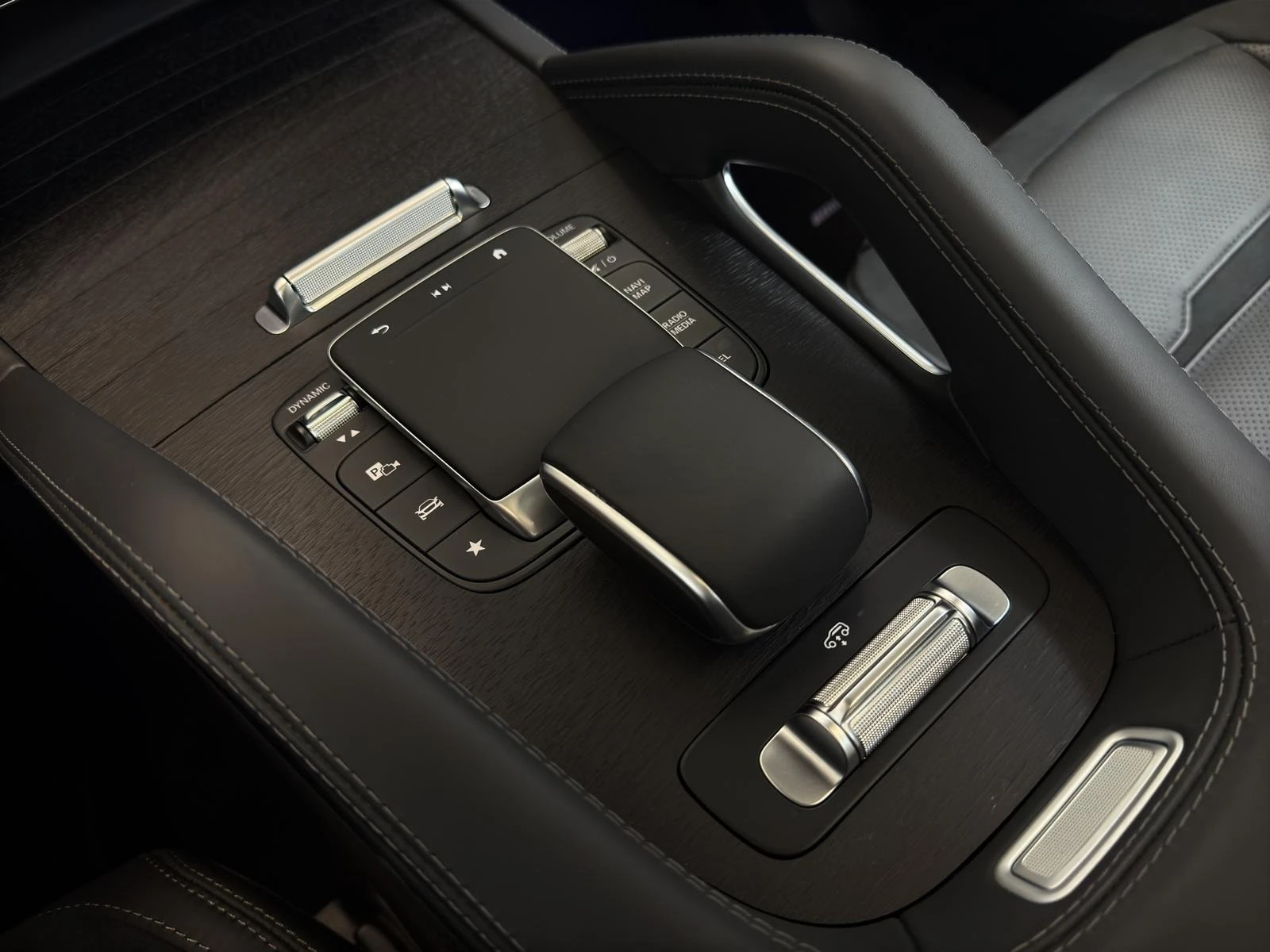 Mercedes-Benz GLS 63 AMG 4-MATIC NIGHT BURMESTER HEAD UP PANO 360 | Mobile.bg   11