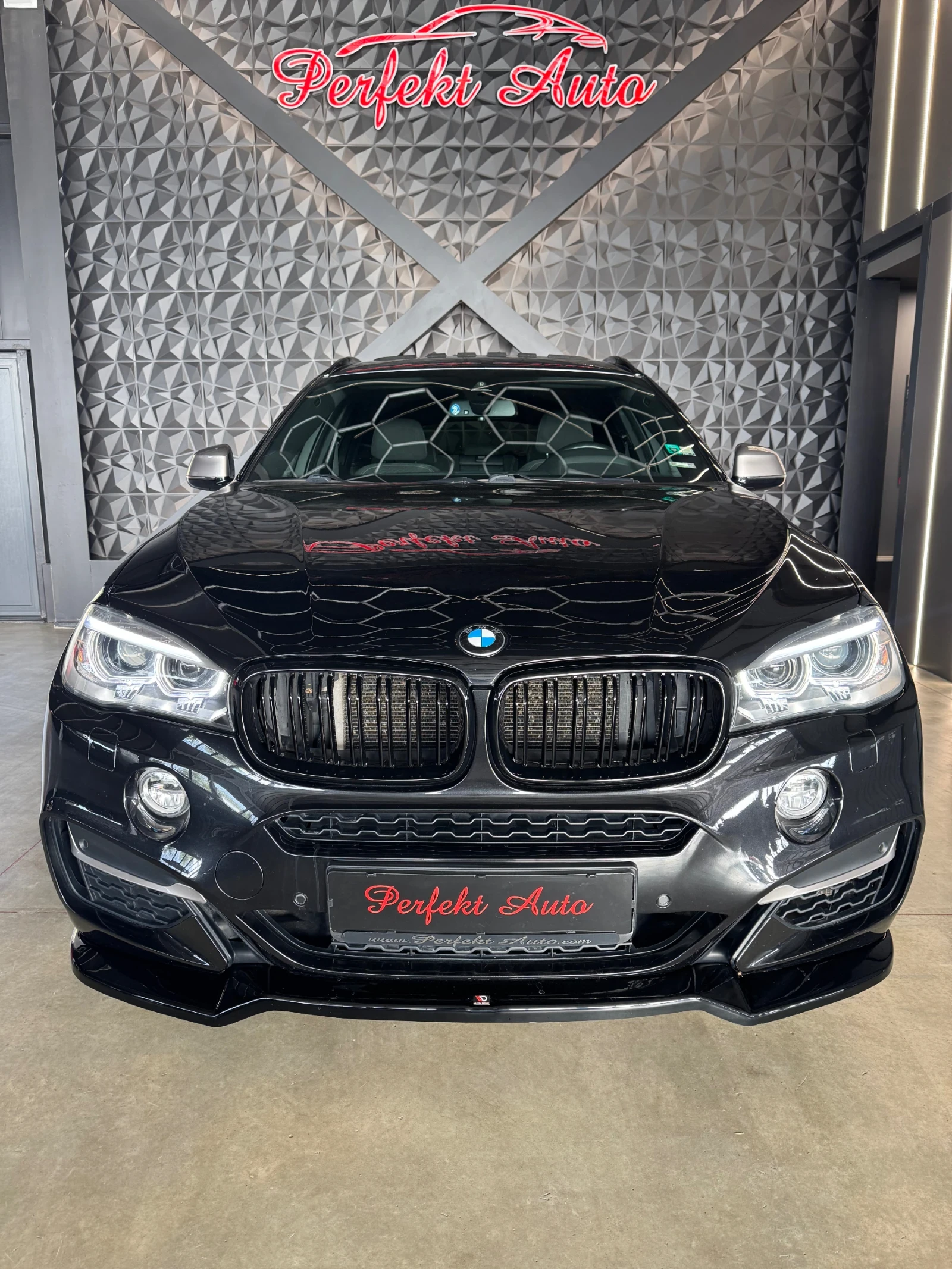 BMW X6 M50d xDrive* HARMAN/KARDON* ШИБЕДАХ* M PACKET* LED - изображение 2