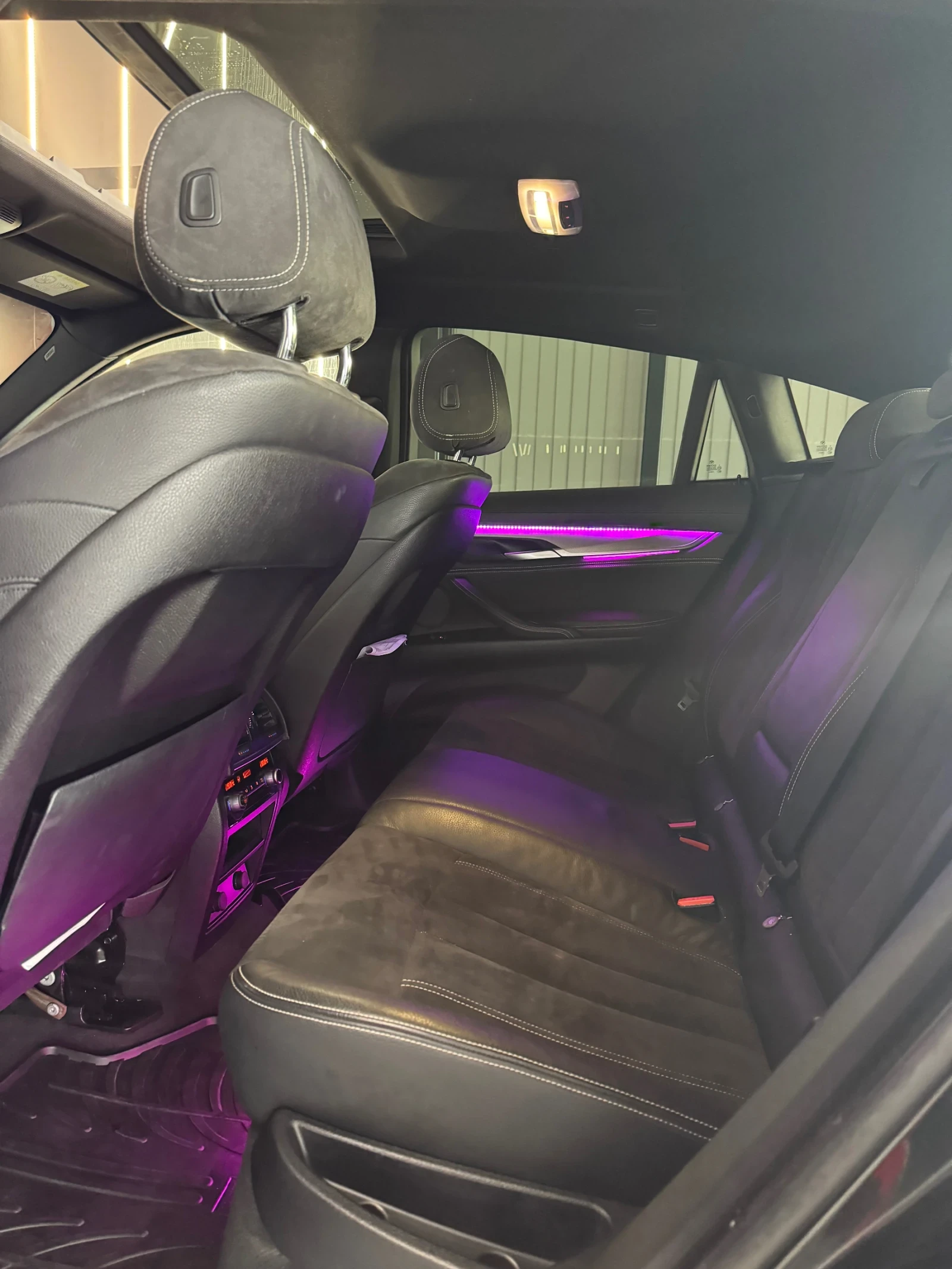 BMW X6 M50d xDrive* HARMAN/KARDON* ШИБЕДАХ* M PACKET* LED - изображение 5