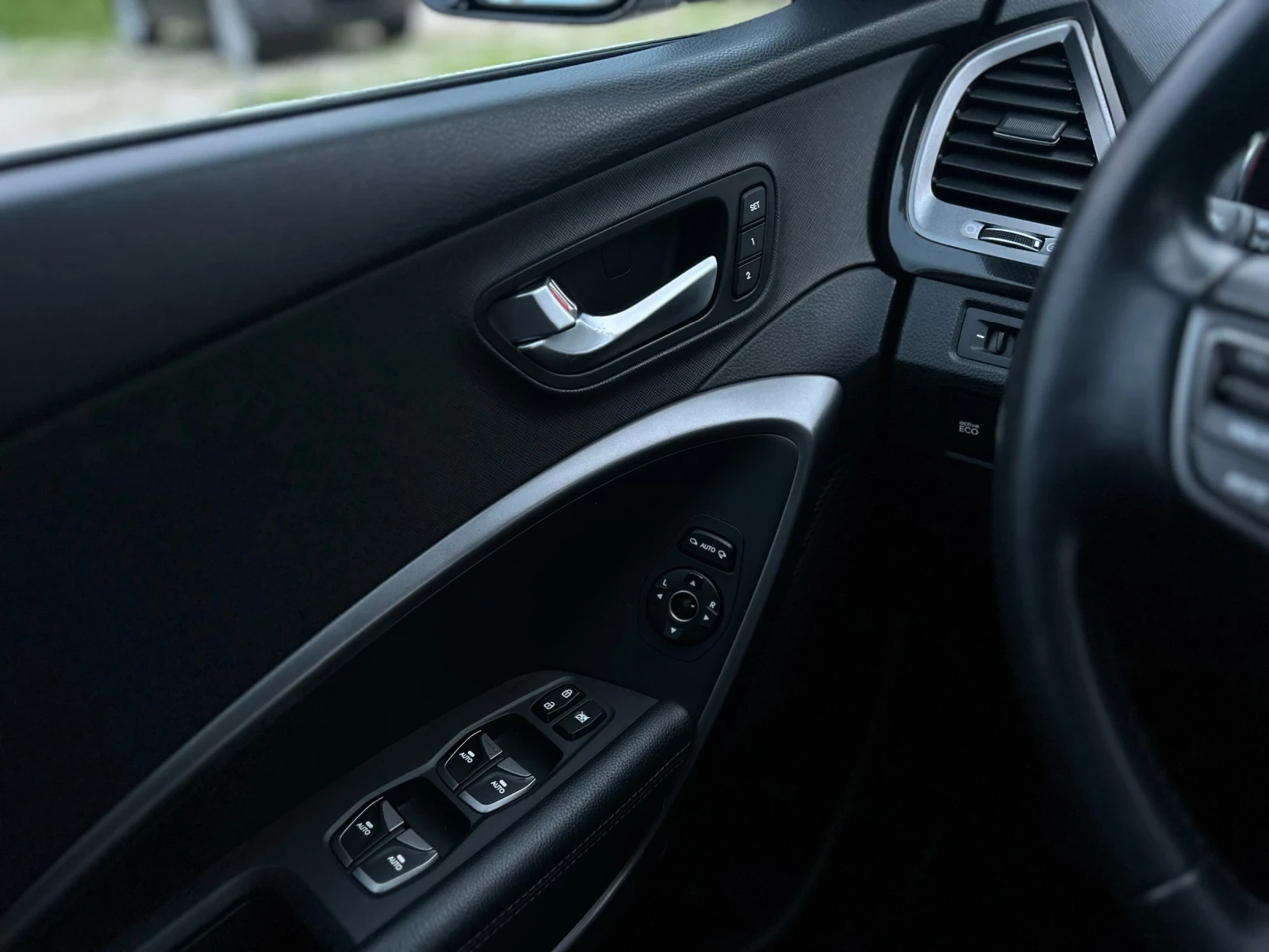 Hyundai Santa fe 2.2CRDI 4WD PREMIUM PANO KEYLESS LED - изображение 10